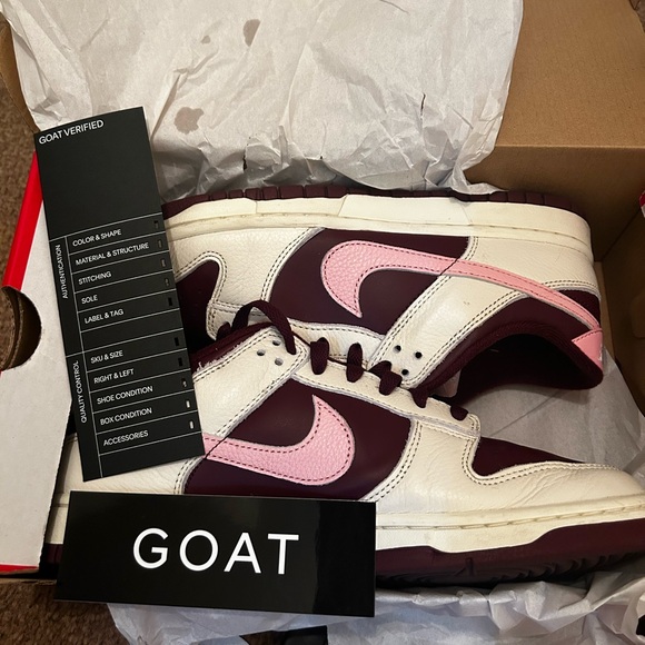 Nike Other - Valentines Day Dunks